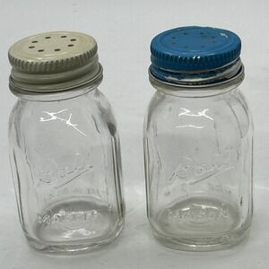 Vintage Ball Mason Jar Mini Salt & Pepper Shaker Set Country Kitchen Made In USA